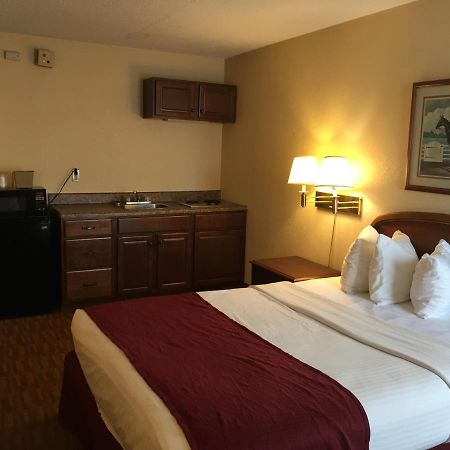Econo Lodge Inn & Suites Radford-Blacksburg Area Dış mekan fotoğraf